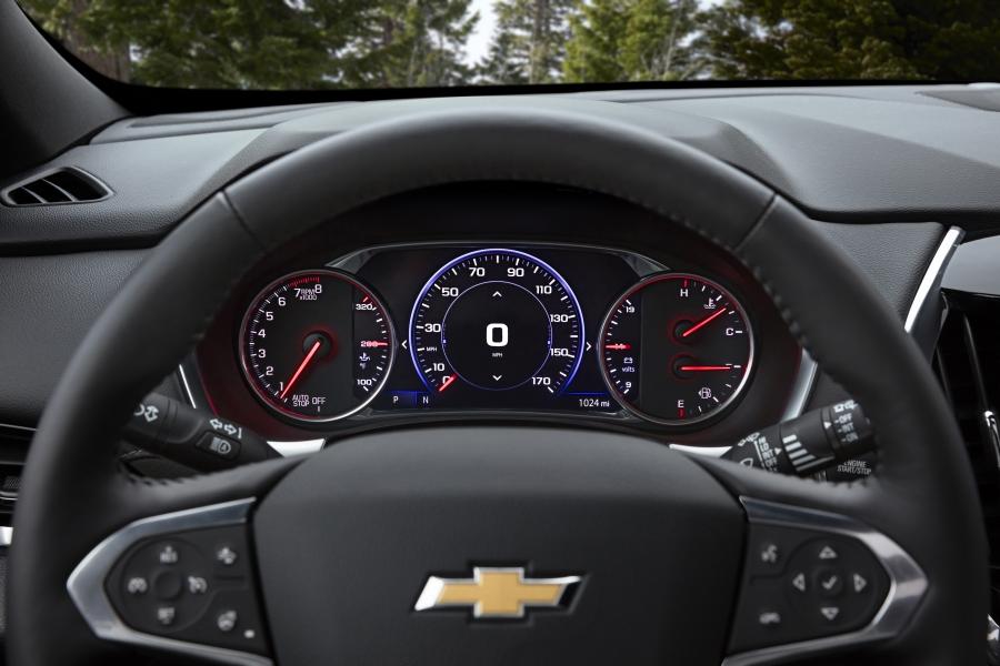 Панель приборов Chevrolet Traverse High Country 2020 года  (фото 11 из 20)
